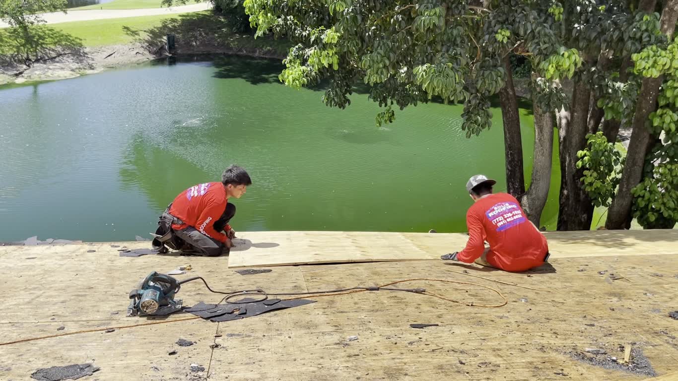 New roof installation — asphalt, metal, and tile roofing Florida